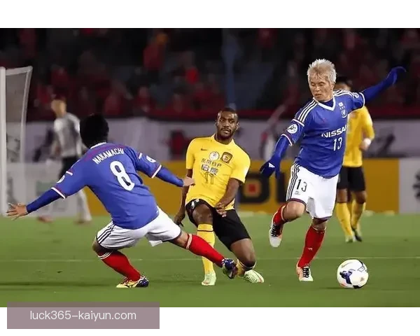 乌迪内斯战术调整后状态回暖，逐渐找回竞争力